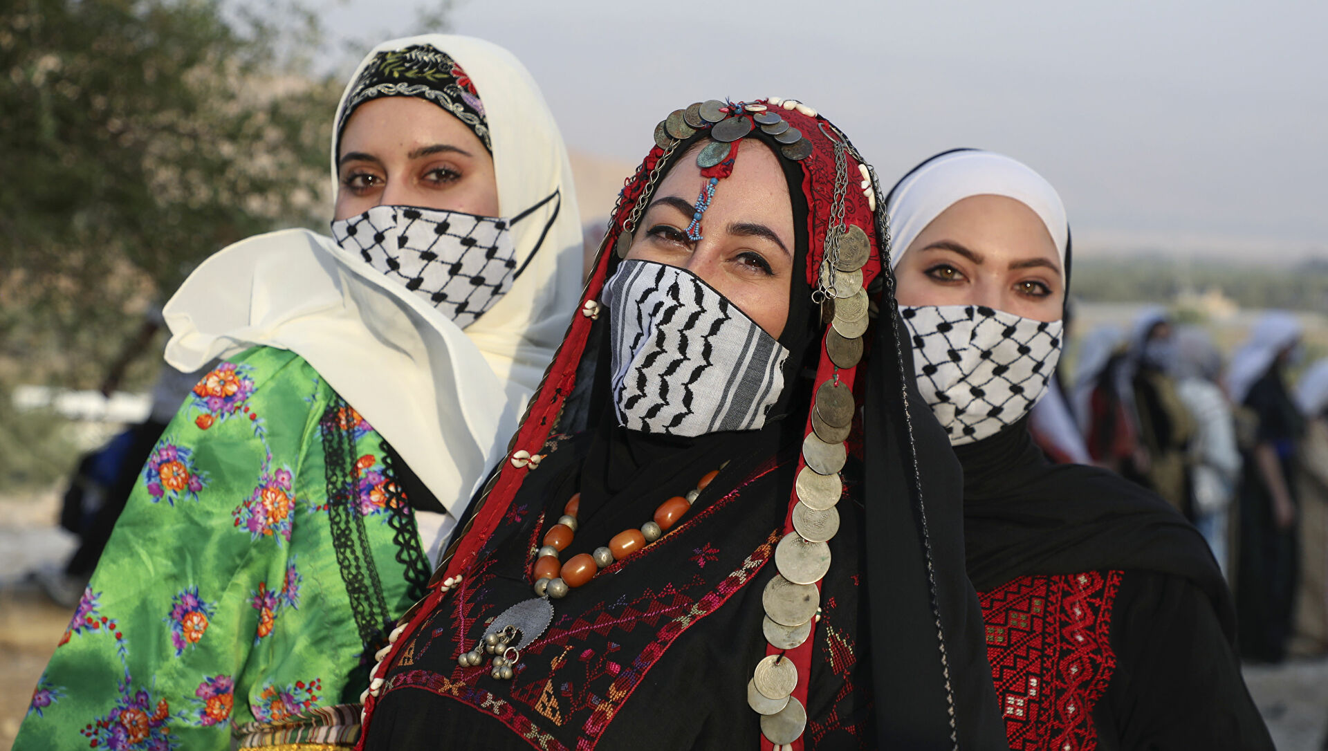 ثائر أبوعطيوي:المرأة الفلسطينية