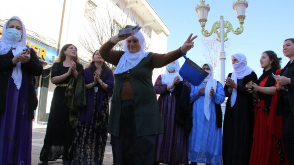 مرتزقة تركيا يختطفون النساء