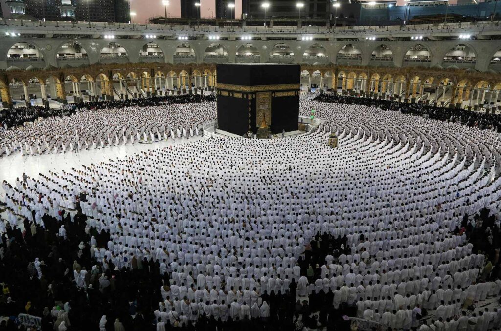 السعودية رائدي فضاء المملكة 