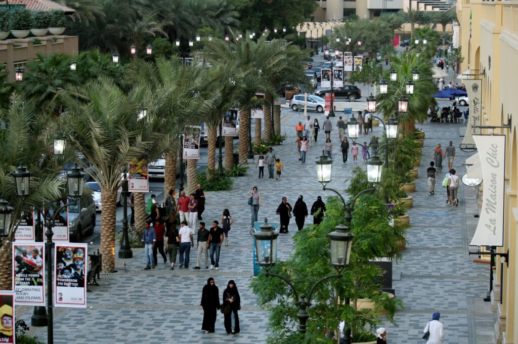 الإمارات الدخل الاستقرار أبوظبي