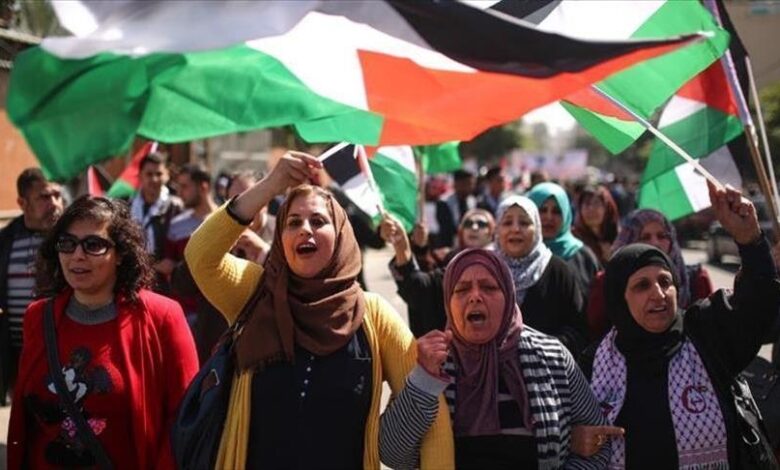 المرأة-الفلسطينية-تضحيات-إنجازات